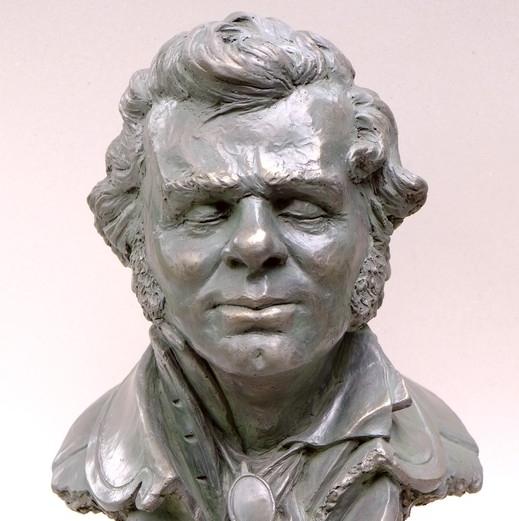 Kopfplastik in Beton-Aufbautechnik