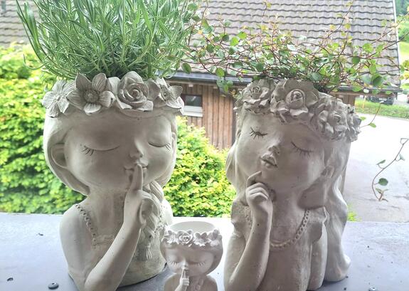 Pflanzbüste Blumenmädchen 