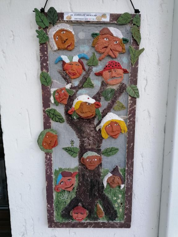 Kobolde des Waldes zeigen Gefühle